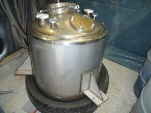 Low Pressure Blasting. bead. food industry pressure vessel